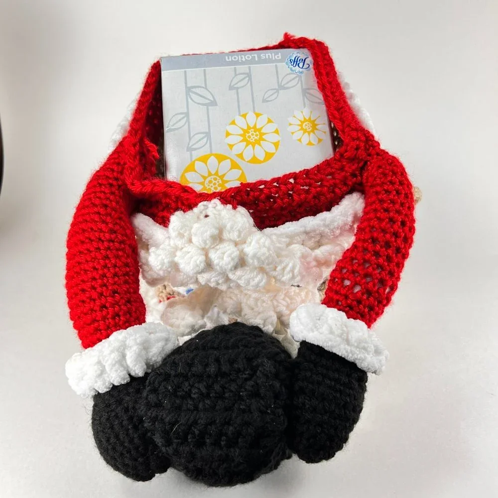 Santa Claus Facial Tissue Box Cover Knitted Crocheted Christmas Bathroom Holiday